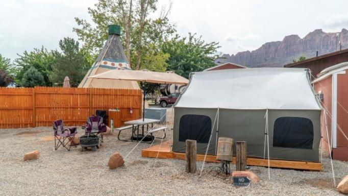 Funstays Glamping Setup Tent In Rv Park #4 Ok-T4 Моаб Экстерьер фото